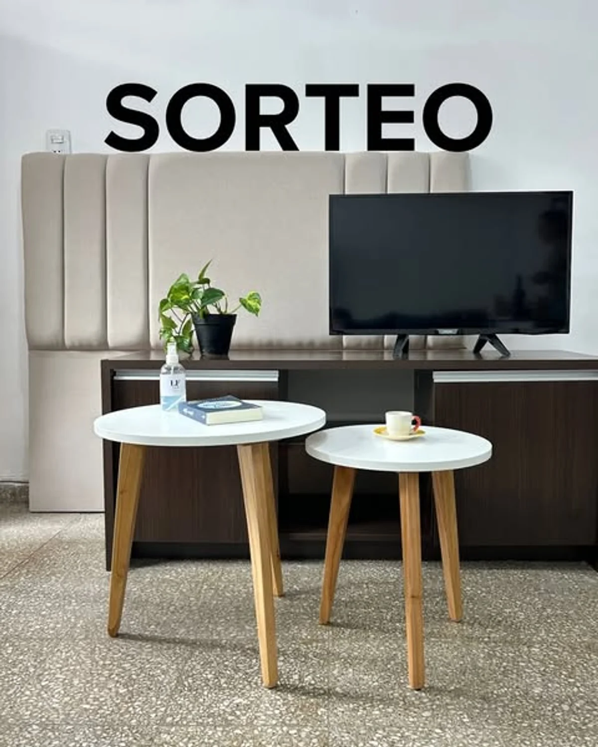 Sorteo Raffinato Tapicera: Gana un Respaldo, un Rack para TV o un Set de Mesas de Living